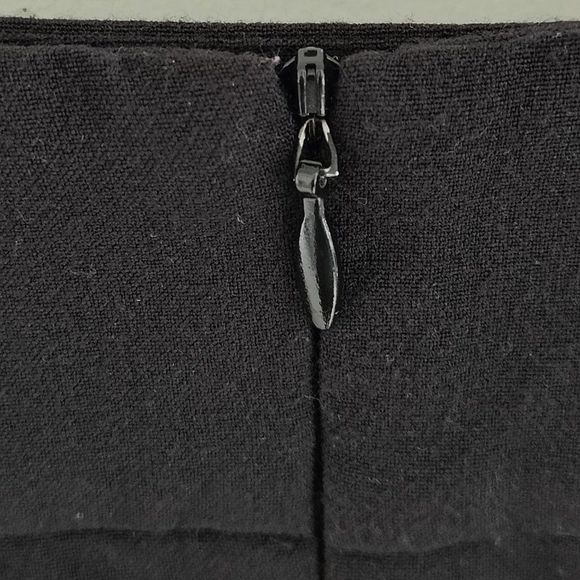 Ricki's Black Skirt With longer ruffled back side Size 4 - Picture 2 of 11